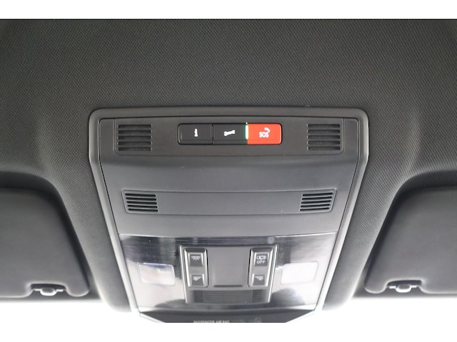 Volkswagen T-Roc 1.5 TSI DSG R-Line