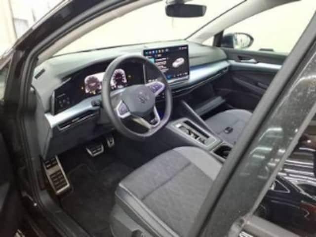 Volkswagen Golf 1.5 eTSI DSG