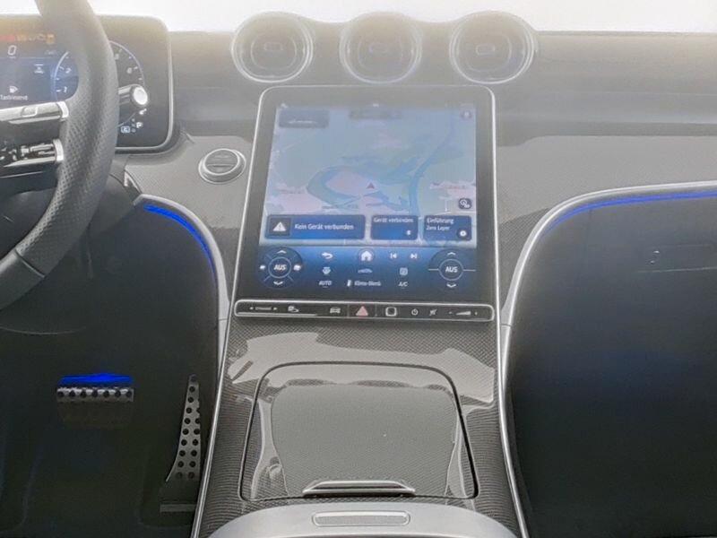 Mercedes-Benz C 200 AMG Line Sedan