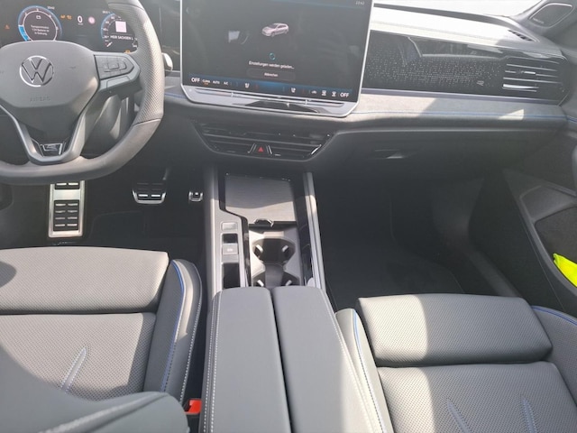 Volkswagen Passat DSG R-Line