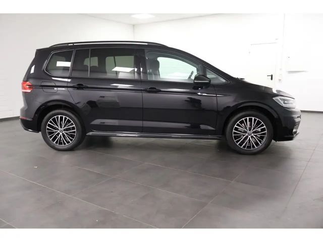 Volkswagen Touran 1.5 TSI DSG R-Line