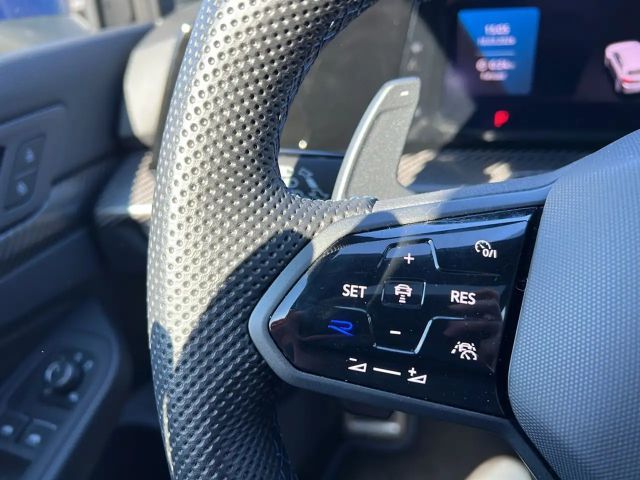 Volkswagen Golf 2.0 TSI Golf VIII