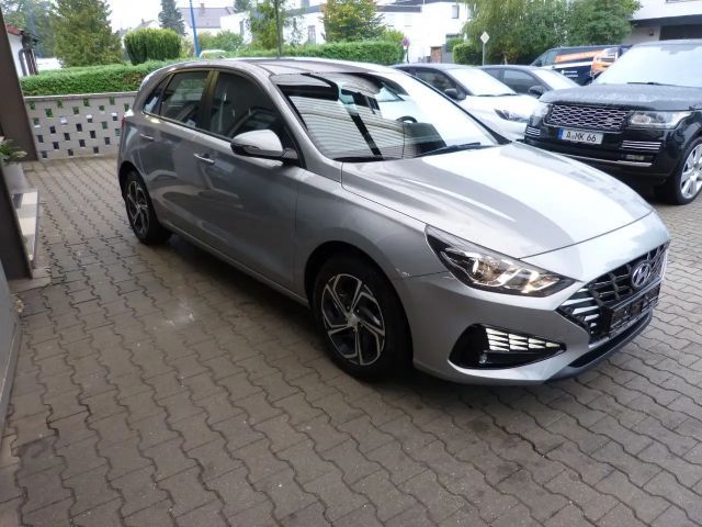 Hyundai i30 AUT. APPLE SHZ LHZ KLIMAAUT. KAMERA