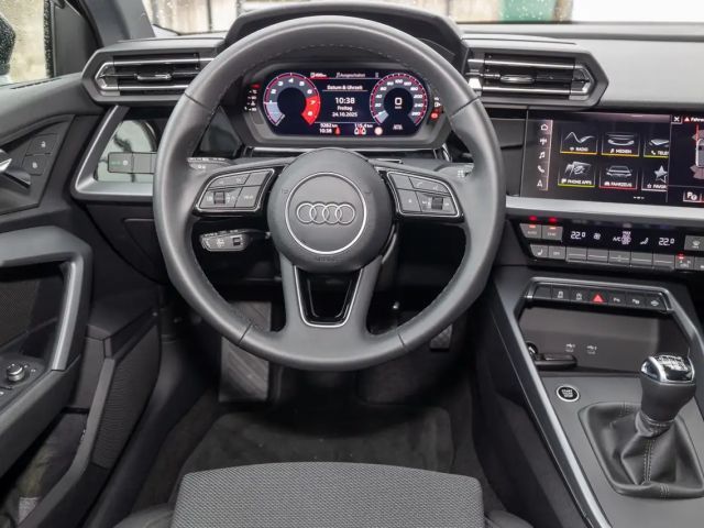 Audi A3 30 TFSI S-Line Sedan Sportback