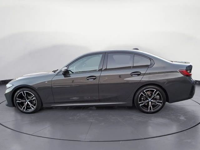 BMW 320 320d M-Sport Sedan