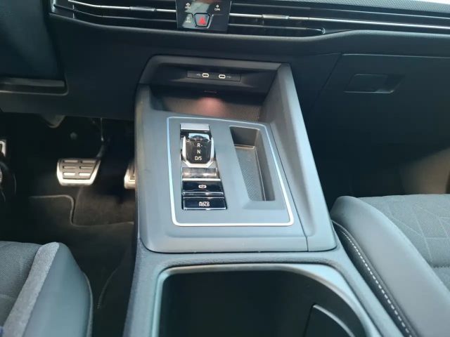 Volkswagen Golf DSG Golf VIII Variant