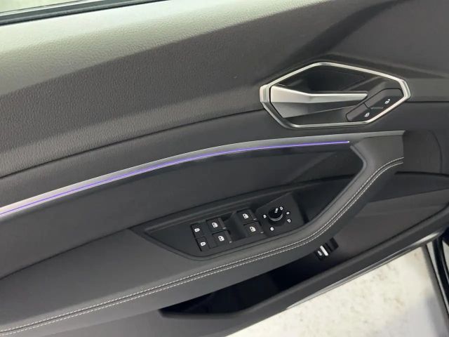 Audi Q8 e-tron 55 Business Quattro