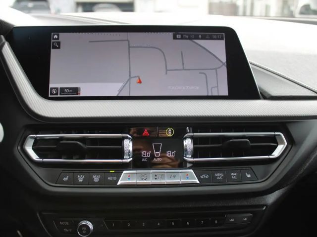 BMW 135 135i Sedan xDrive