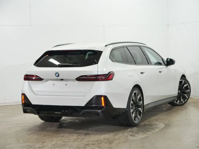 BMW 520 520d M-Sport Touring