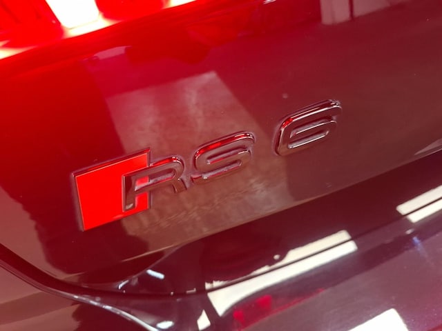 Audi RS6 Avant Quattro