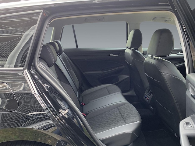 Volkswagen Golf 1.5 eTSI DSG Golf VIII Variant