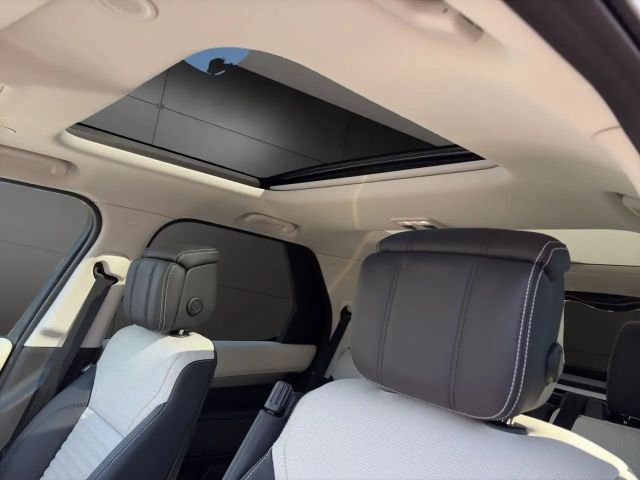 Land Rover Discovery D250 Dynamic HSE