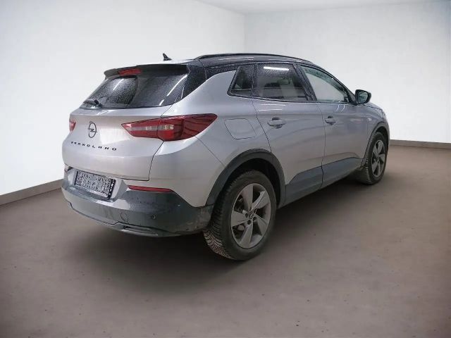Opel Grandland X 1.2 Turbo Ultimate