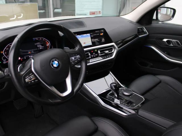 BMW 320 320d Sedan Sport Line
