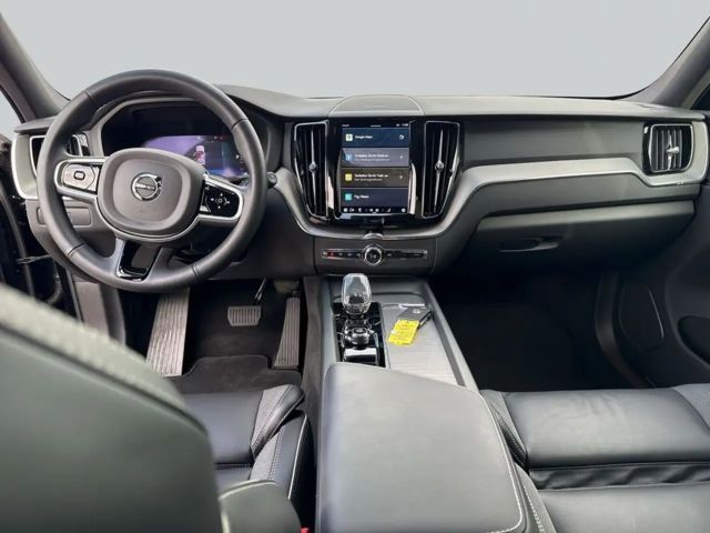 Volvo XC60 AWD Dark Plus