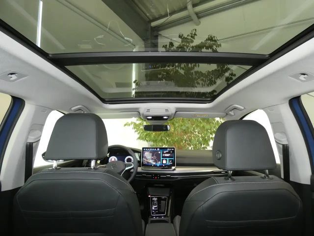 Volkswagen Golf 1.5 eTSI Style Variant