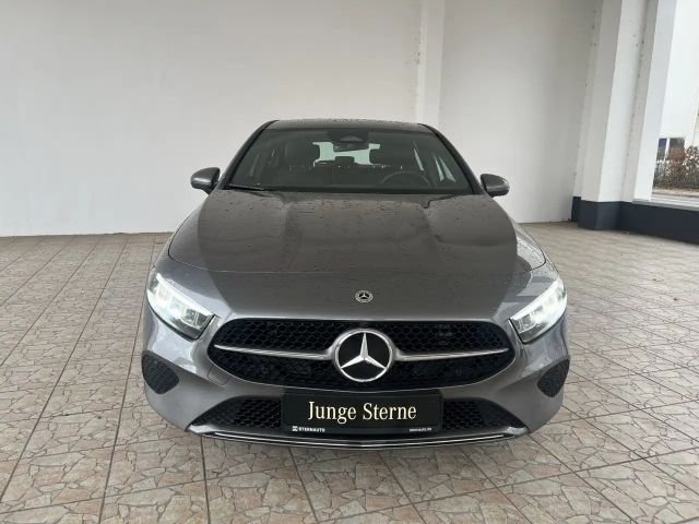 Mercedes-Benz A 180 Progressive