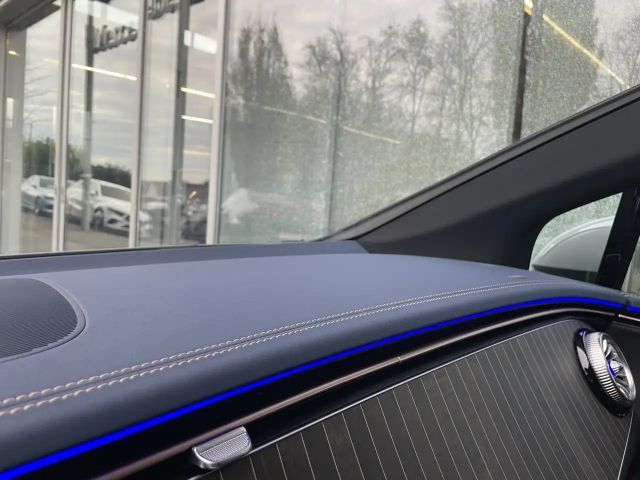 Mercedes-Benz EQE 350 AMG Line Sedan