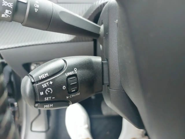 Peugeot E-208 Active Pack