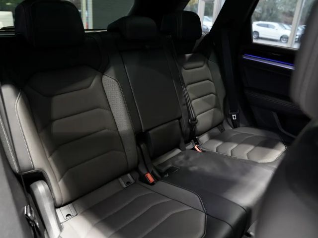 Volkswagen Touareg R-Line Style