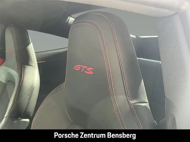 Porsche 992 4 Carrera Coupé GTS