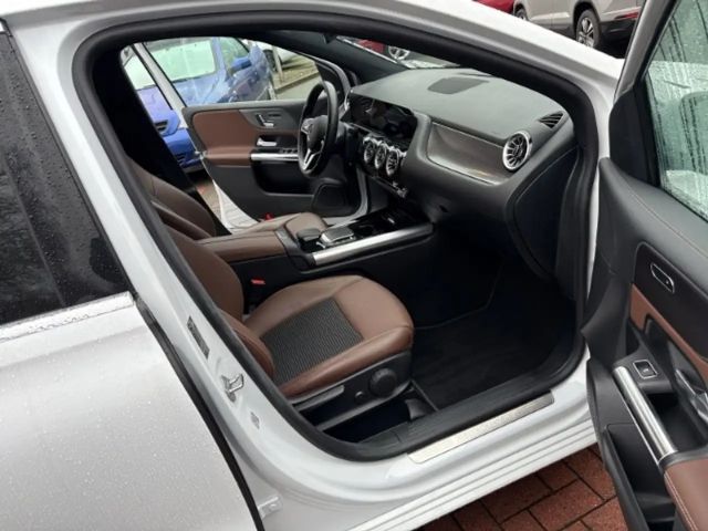Mercedes-Benz B 180 El. Fondsitzverst. Navi Digitales Cockpit Memory S