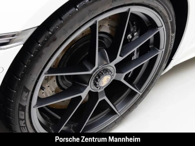 Porsche 992 4 Cabrio Carrera GTS