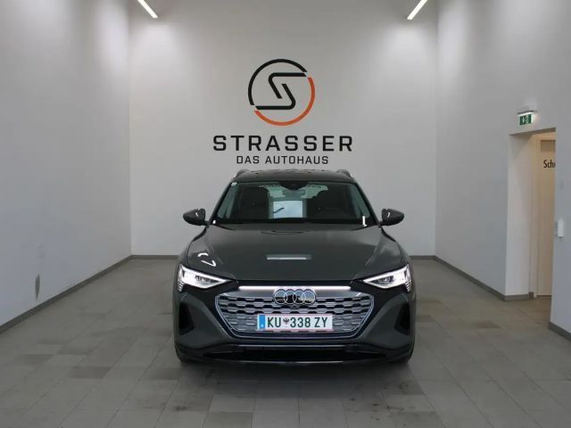 Audi Q8 e-tron 55 Business Quattro