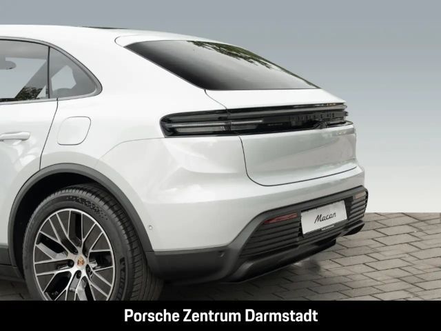 Porsche Macan 4