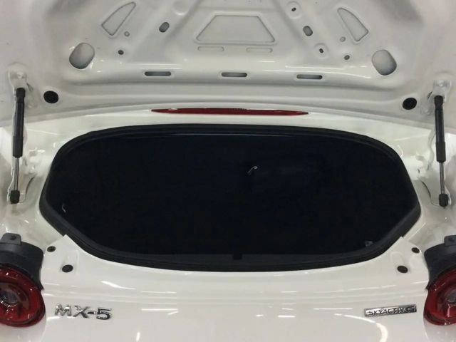 Mazda MX-5 Exclusive-line SkyActiv