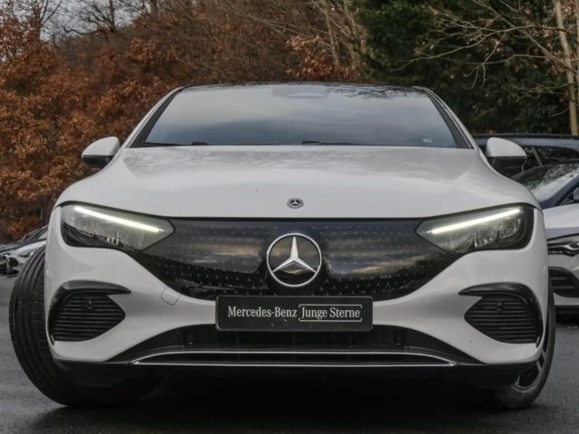 Mercedes-Benz EQE 300 Sedan