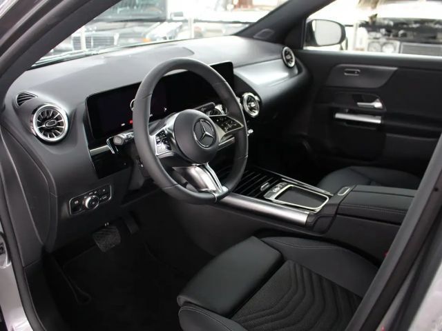 Mercedes-Benz GLA 200 Progressive