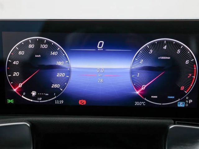 Mercedes-Benz GLB 180 Österreich-Edition AHV mit ESP