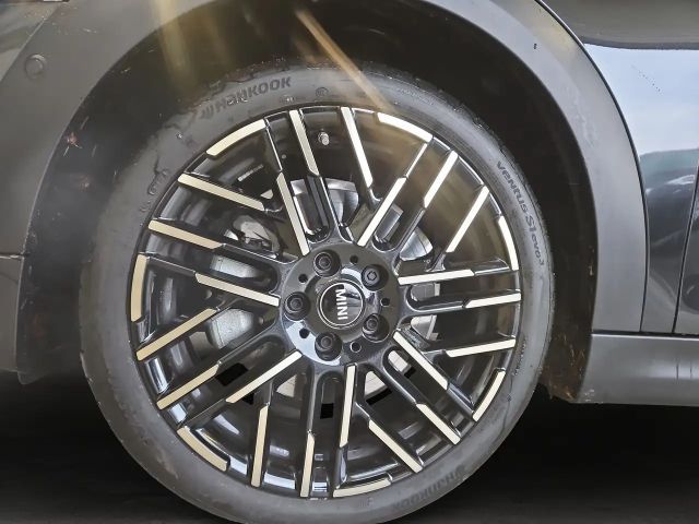 MINI Cooper *Favoured Trim*18"*Navi*HUD*H&K*360*Pano*ParkAssis