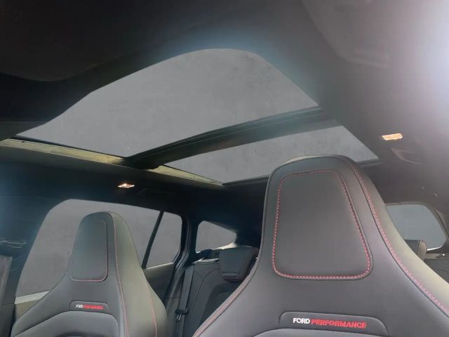 Ford Focus ST Line Wagon