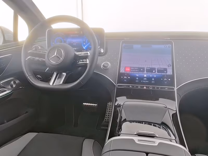 Mercedes-Benz EQE 300 AMG Line Sedan