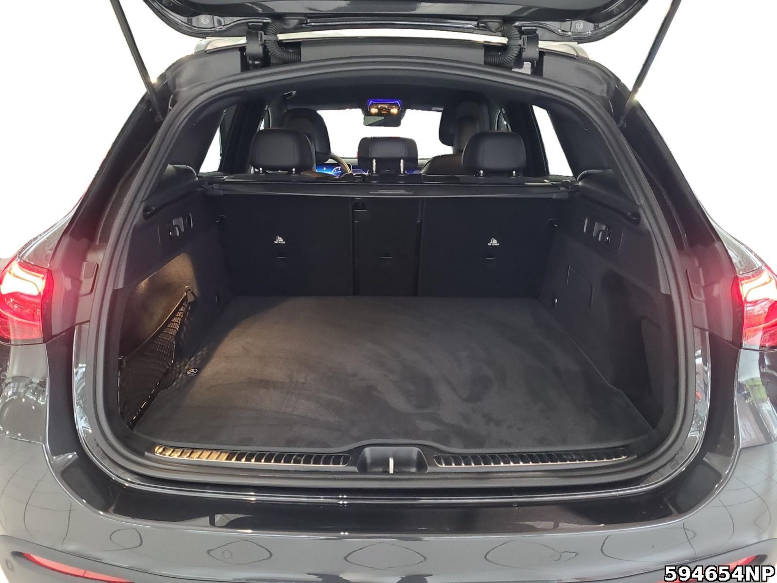 Mercedes-Benz GLC 300 4MATIC AMG Line GLC 300 d