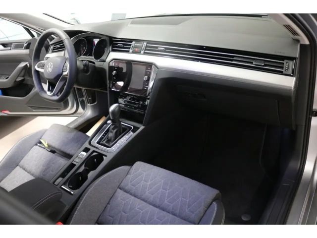 Volkswagen Passat Business DSG