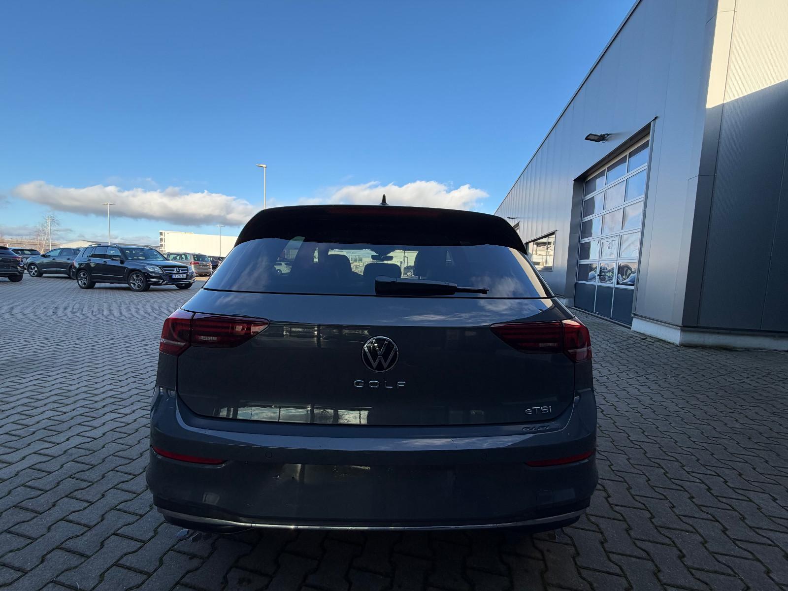 Volkswagen Golf 1.5 eTSI Golf VIII