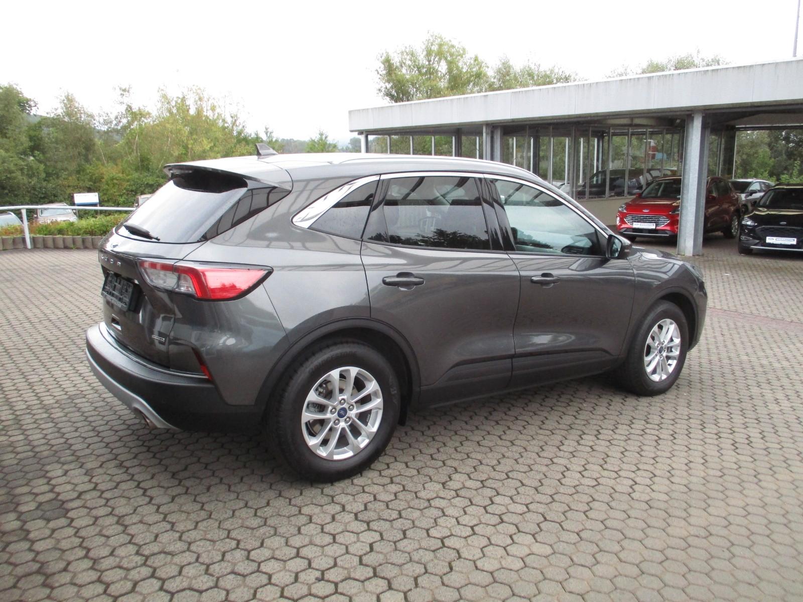 Ford Kuga 4x4 AWD Hybrid Titanium