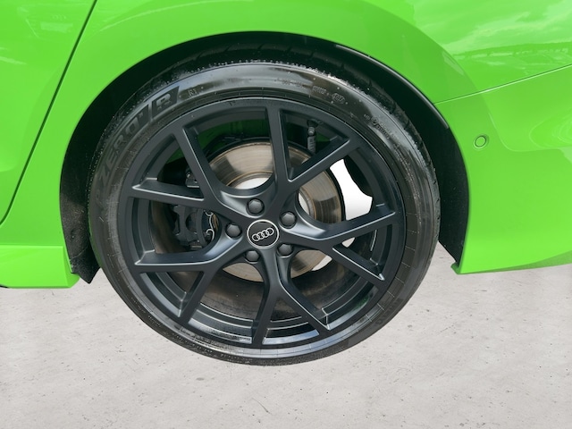 Audi RS3 Quattro S-Tronic Sedan