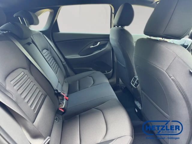 Hyundai i30 Advantage Hybrid T-GDi