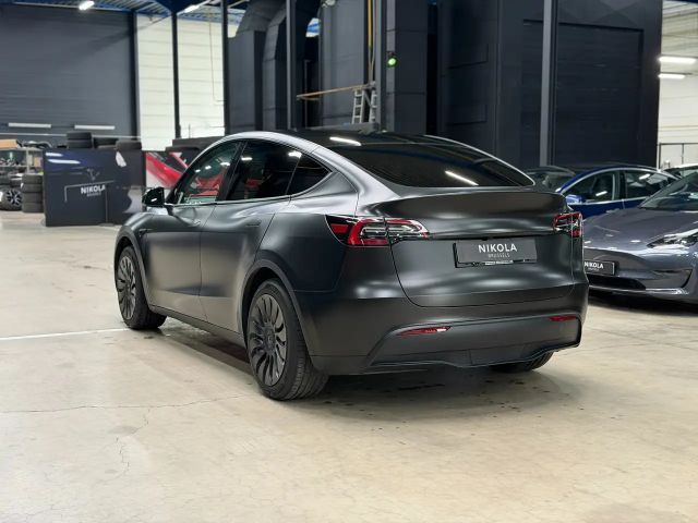 Tesla Model Y REAR WHEEL DRIVE - FULL WRAP - AUTOPILOT