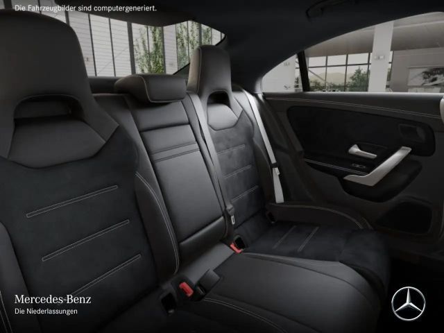 Mercedes-Benz CLA 220 4MATIC AMG Line Coupé