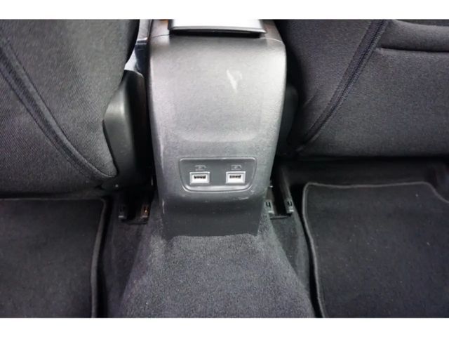 Peugeot E-2008 Active Pack