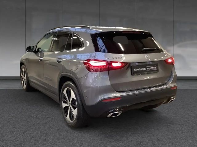 Mercedes-Benz GLA 220 4MATIC