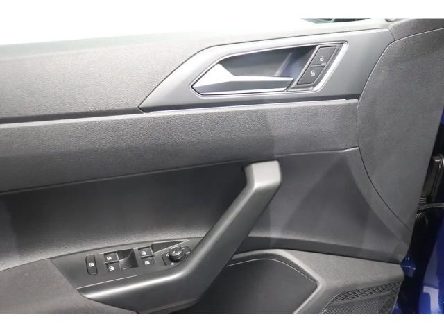 Volkswagen Polo 1.0 TSI DSG R-Line