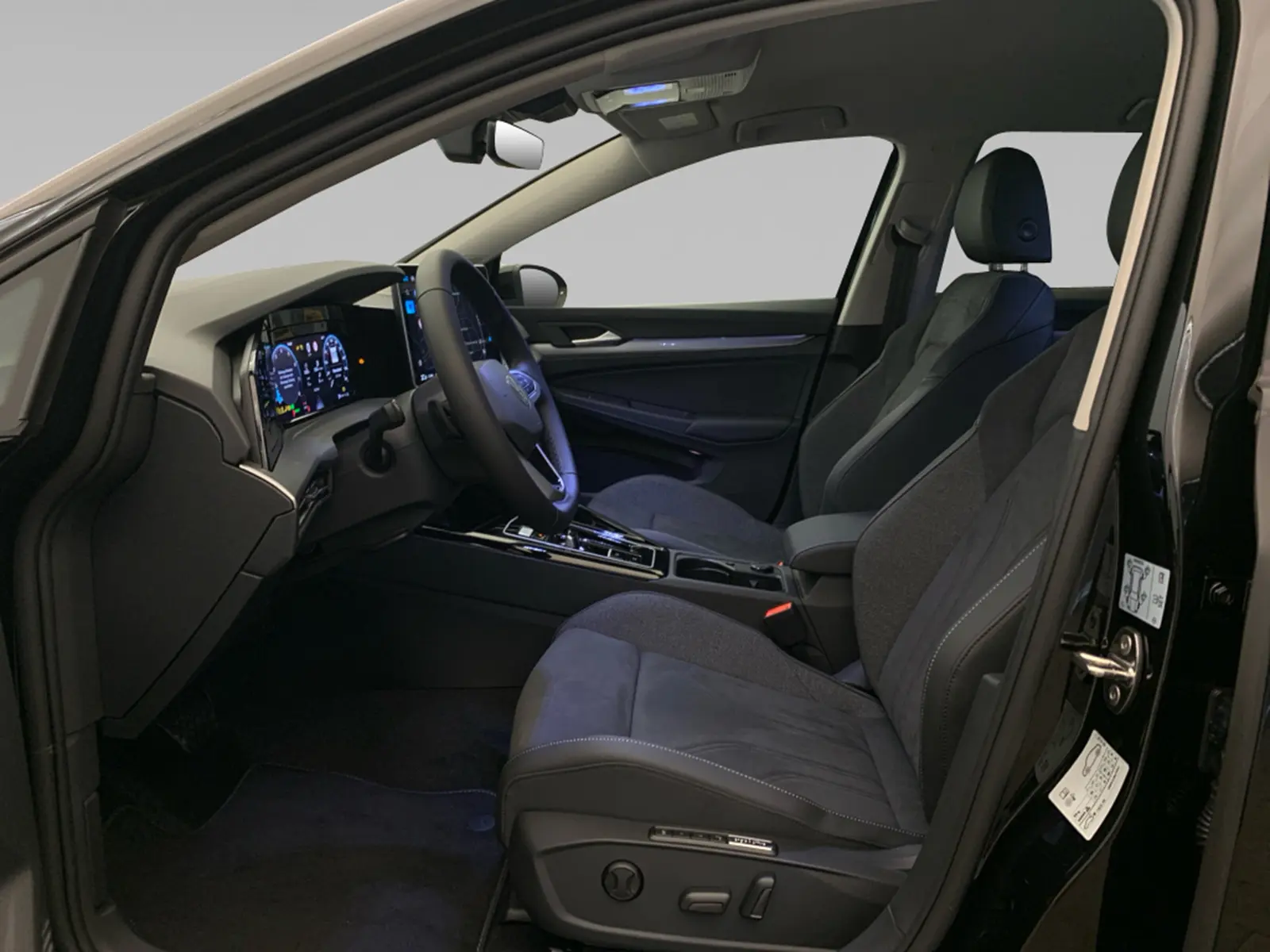 Volkswagen Golf 1.5 eTSI DSG Style