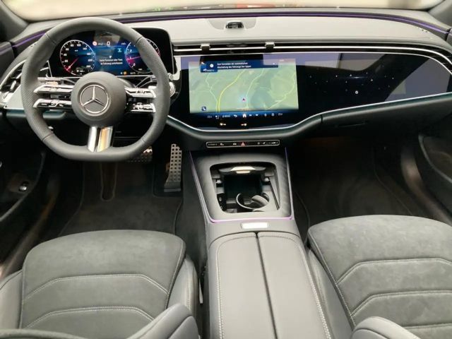 Mercedes-Benz E 200 AMG Line Sedan