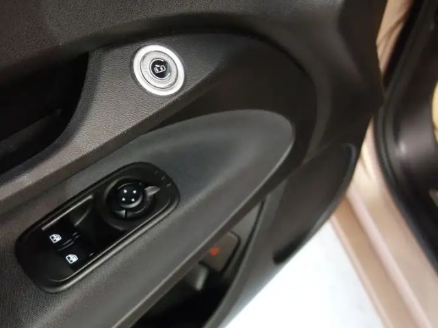 Fiat 500C Elektro 42 kWh CABRIO *SHZ *CARPLAY *MWST